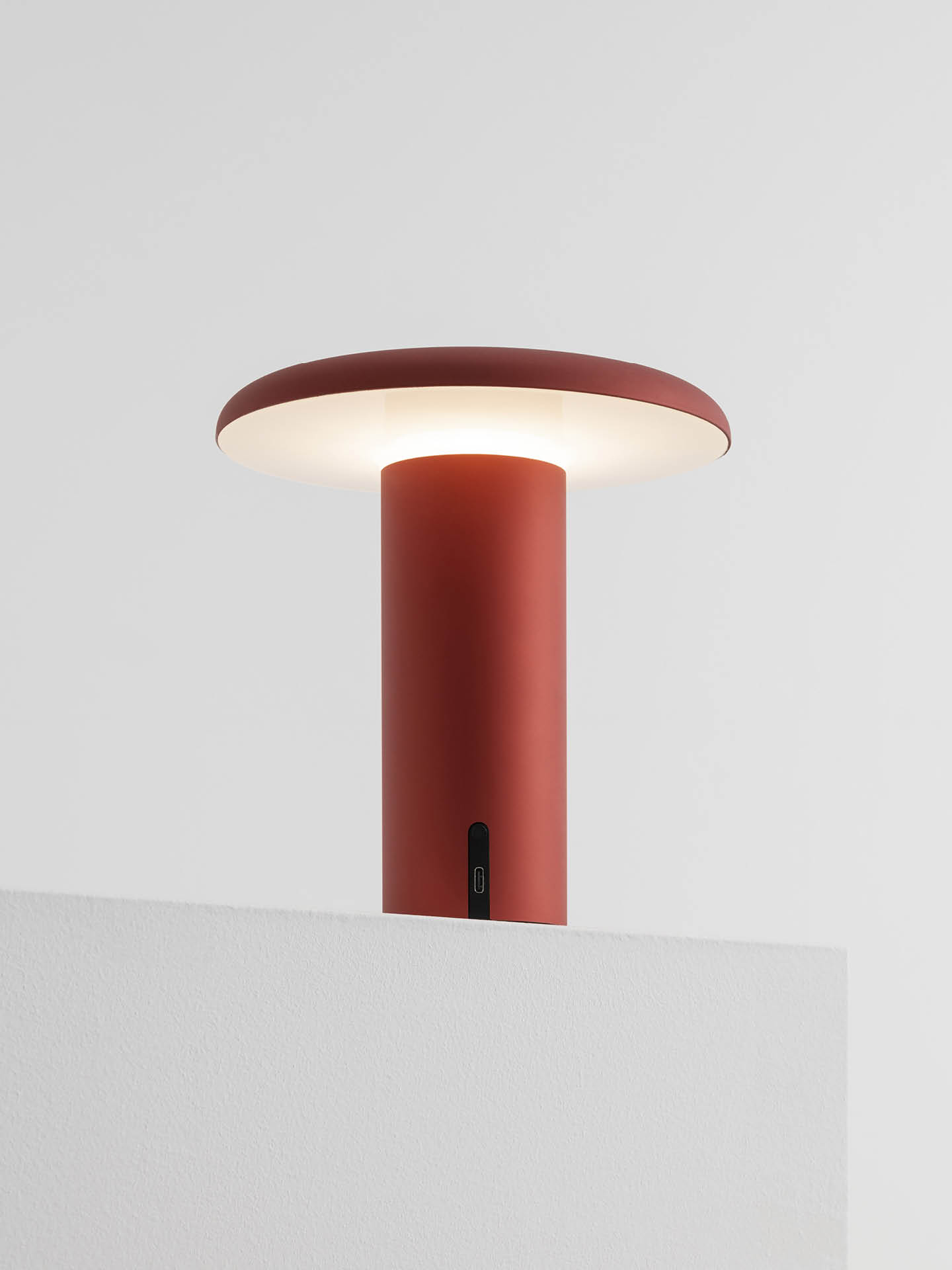 In Collaboration_Artemide_Portrait.jpg